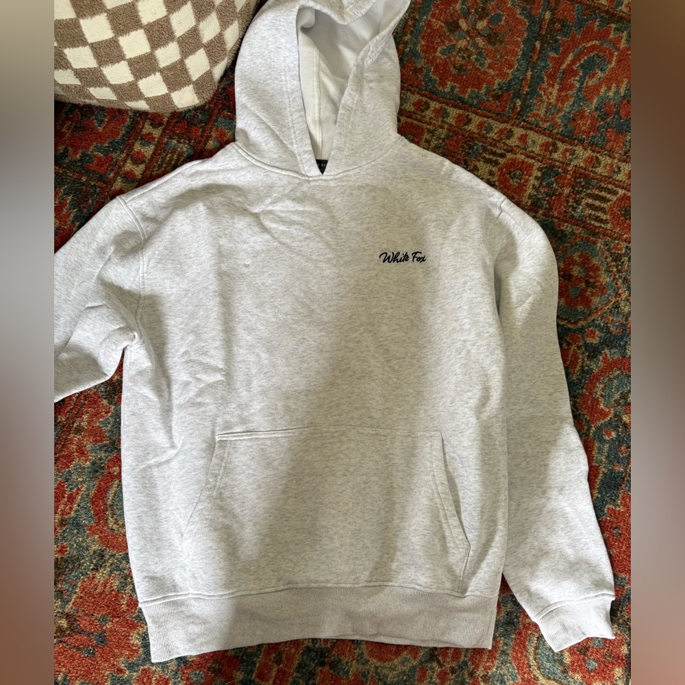 White Fox women’s sweatshirt